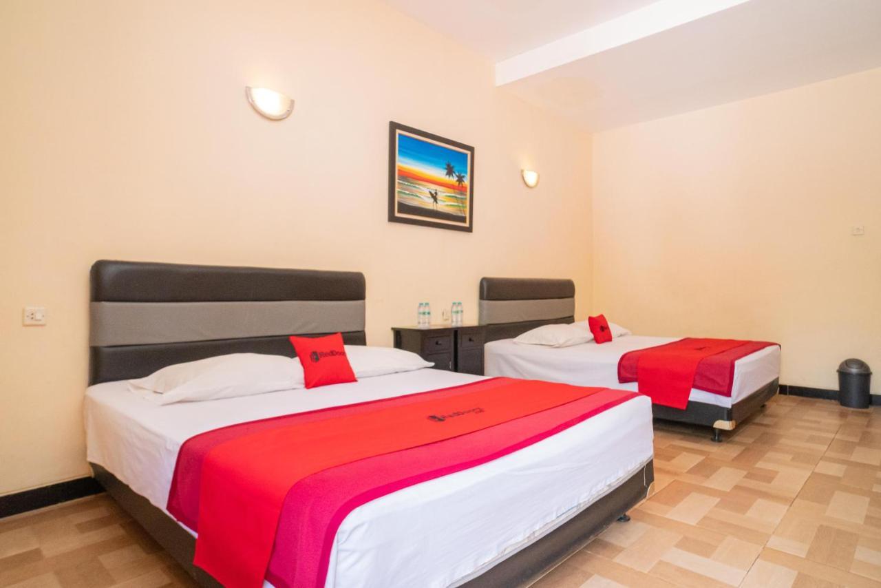 Hotel RedDoorz @ Panglima Sudirman Madiun Zewnętrze zdjęcie