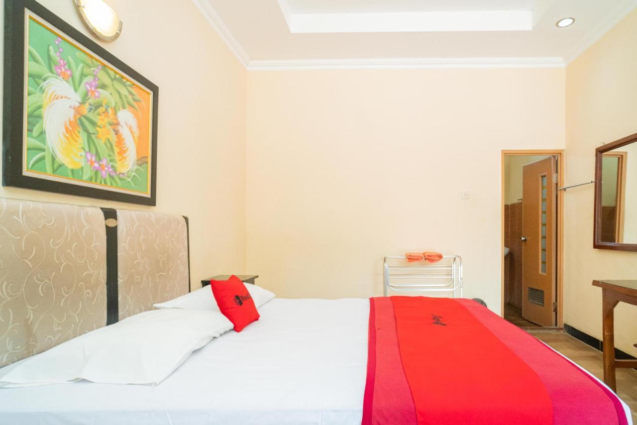 Hotel RedDoorz @ Panglima Sudirman Madiun Zewnętrze zdjęcie