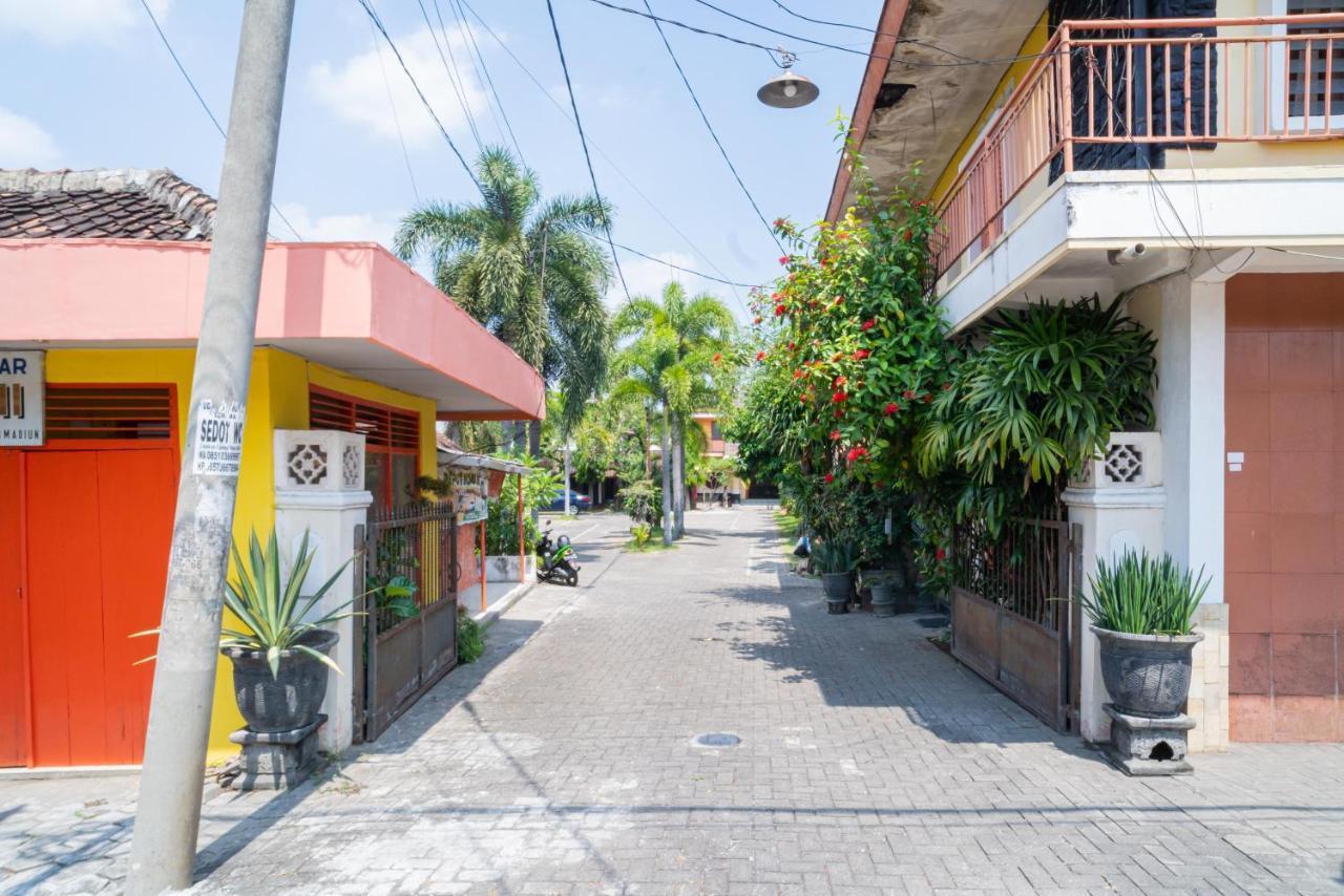 Hotel RedDoorz @ Panglima Sudirman Madiun Zewnętrze zdjęcie