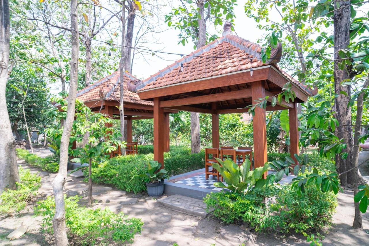 Hotel RedDoorz @ Panglima Sudirman Madiun Zewnętrze zdjęcie