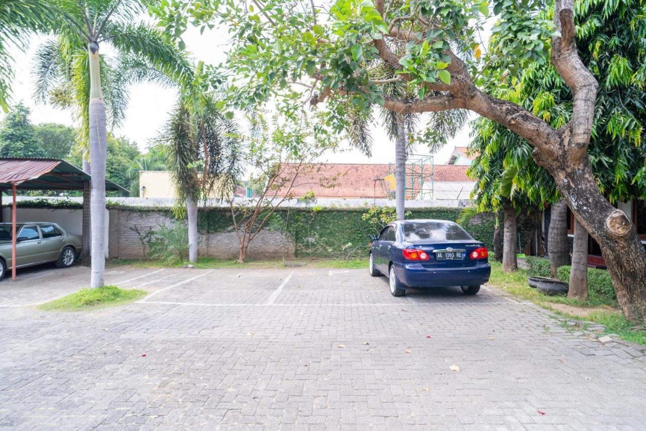 Hotel RedDoorz @ Panglima Sudirman Madiun Zewnętrze zdjęcie