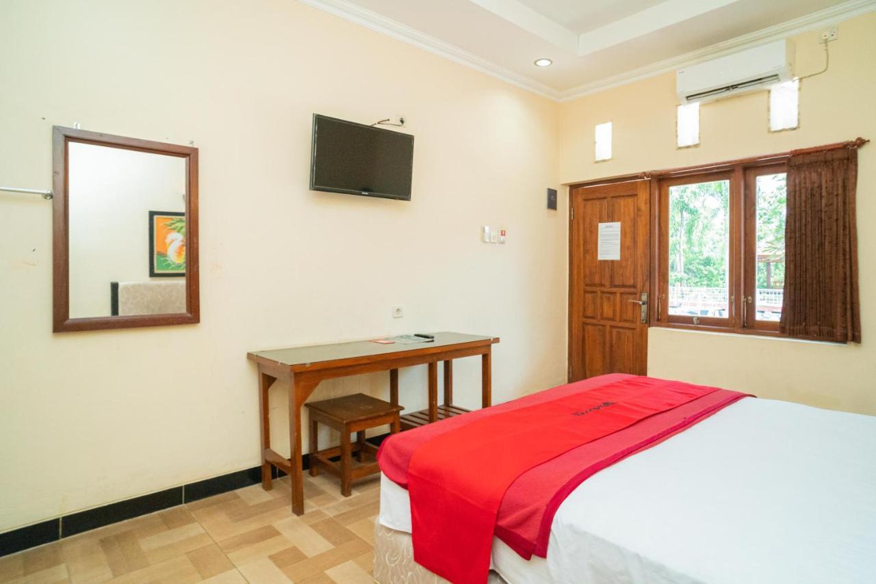 Hotel RedDoorz @ Panglima Sudirman Madiun Zewnętrze zdjęcie